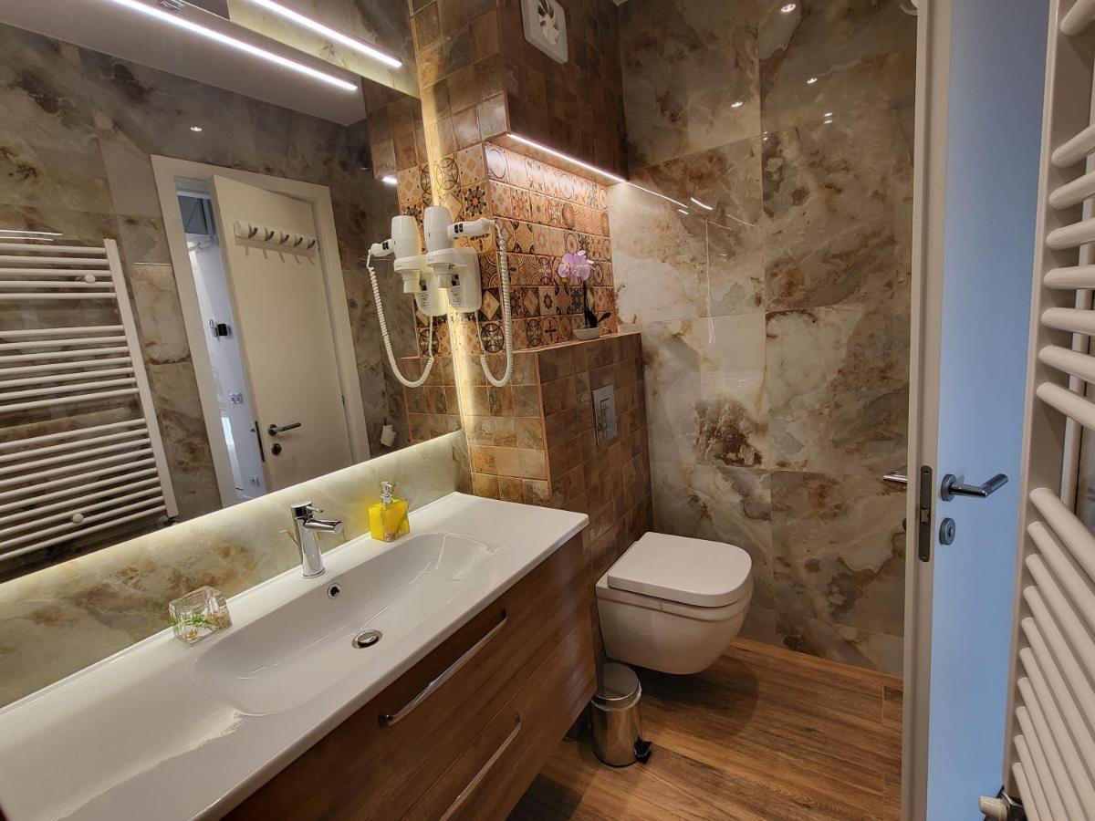 Grozavesti Luxury Apartment With 2 Rooms Bucharest Exterior photo